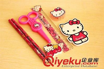 迪士尼魔力伴學(xué) 旋轉(zhuǎn)筆筒文具禮盒，點(diǎn)亮童趣學(xué)習(xí)時(shí)光